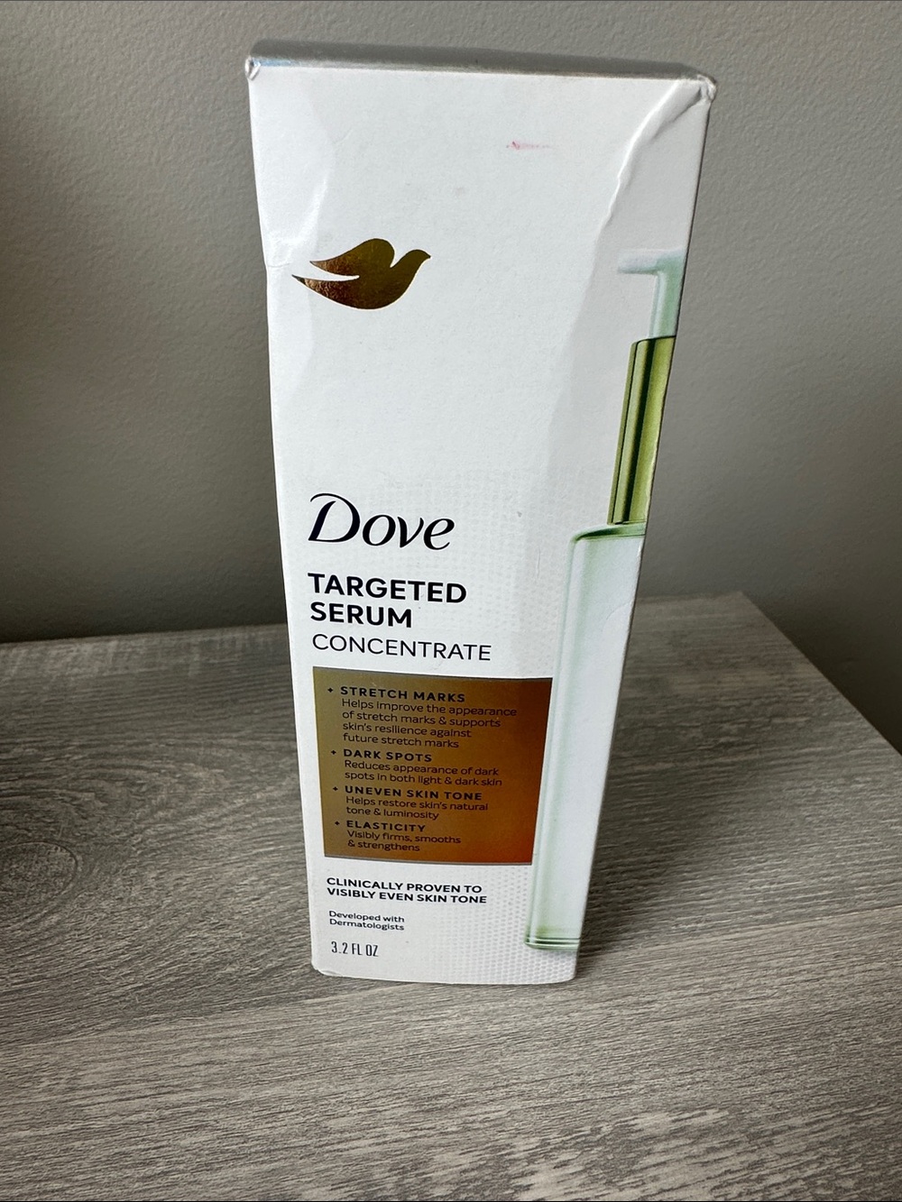 Dove Targeted Serum Concentrate - White with Gold Accent